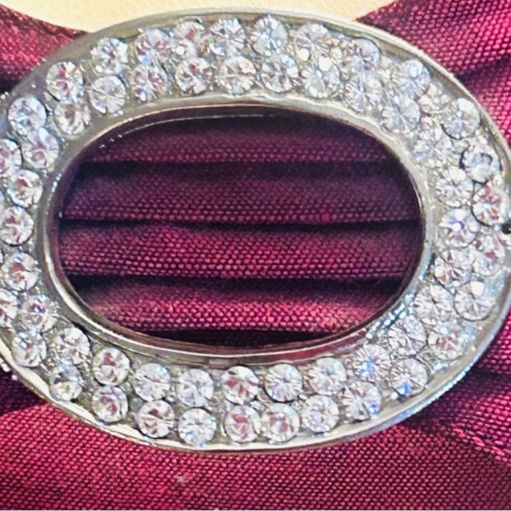 Manolo Blahnik Deep Fuschia Satin/Silk Heels - Picture 5 of 6